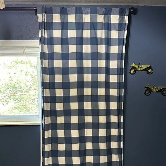 Crate & Kids Curtains (44x94) - Picture 2 of 8